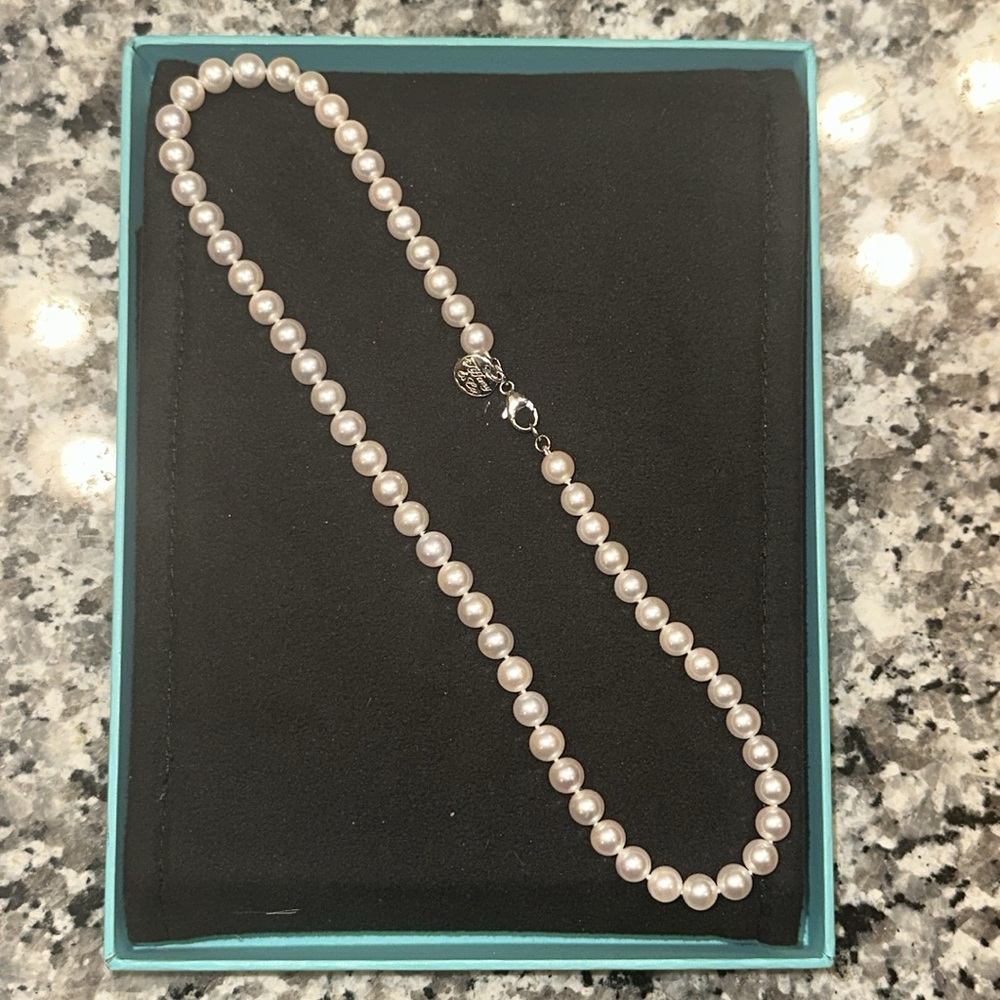 Tiffany & Co. Essential Pearls